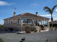 Herverkoop - Villa ( Finca ) - Catral