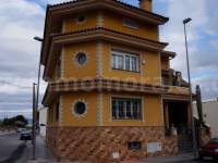 Resale - Detached House / Villa  - Almoradí