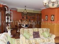 Resale - Detached House / Villa  - Almoradí