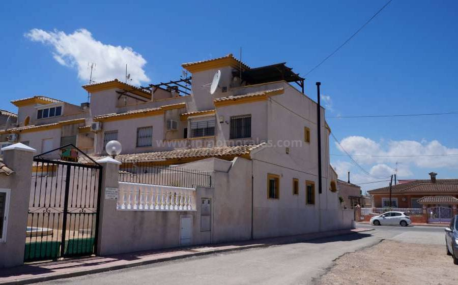 Resale - Town House  - Daya Nueva