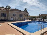 Herverkoop - Villa ( Finca ) - Catral