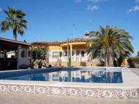 Herverkoop - Villa ( Finca ) - Catral