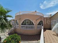 Venta - Villa con anexo - Dolores