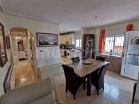 Resale - Detached House / Villa  - Almoradí