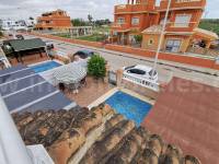 Resale - Detached House / Villa  - Almoradí