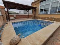 Resale - Detached House / Villa  - Almoradí