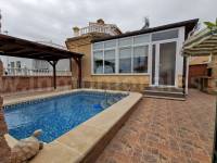 Resale - Detached House / Villa  - Almoradí