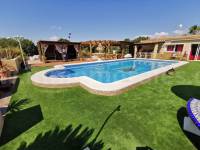 Herverkoop - Villa ( Finca ) - Catral