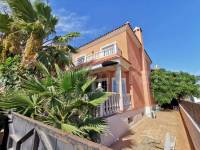 Resale - Detached House / Villa  - Almoradí