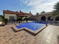 Resale - Country Villa   - Catral