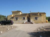 Herverkoop - Villa ( Finca ) - Catral