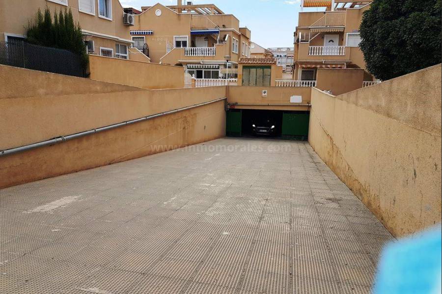 Herverkoop - Half vrijstaande woning - Torrevieja - Aguas Nuevas - Sector 25