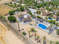 Herverkoop - Villa ( Finca ) - Catral