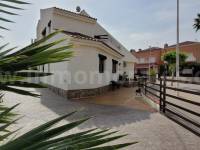 Resale - Semi detached Villa - Almoradí