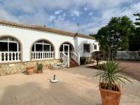 Herverkoop - Villa ( Finca ) - Catral