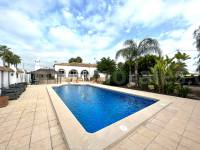 Herverkoop - Villa ( Finca ) - Catral