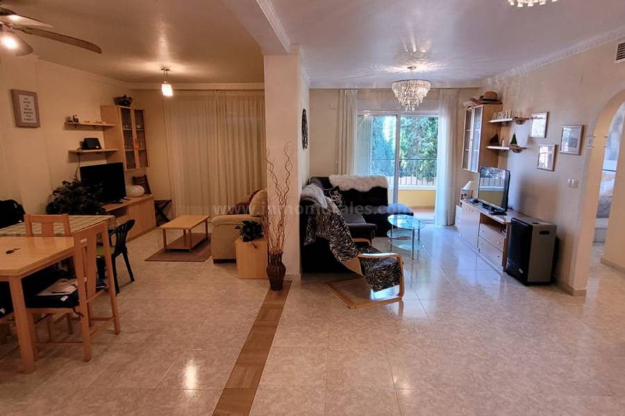 Resale - Apartment  - Rafal