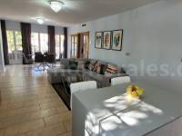 Resale - Detached House / Villa  - Almoradí