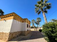 Resale - Detached House / Villa  - Catral