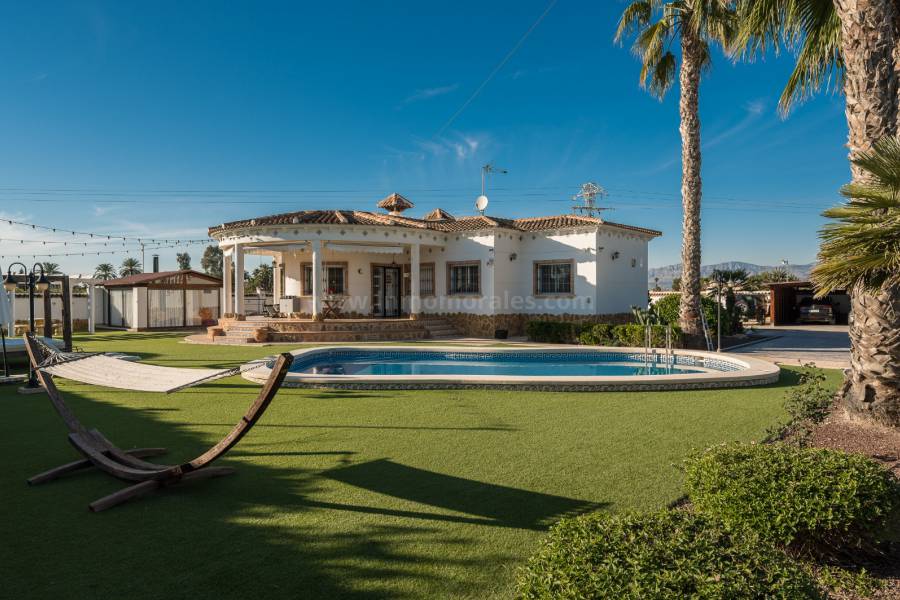 Venta - Casa de Campo - Catral