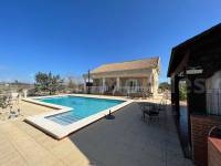 Herverkoop - Villa ( Finca ) - Crevillente - Crevillent