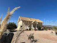 Herverkoop - Villa ( Finca ) - Crevillente - Crevillent