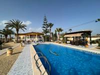 Herverkoop - Villa ( Finca ) - Catral