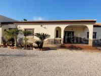 Herverkoop - Villa ( Finca ) - Catral