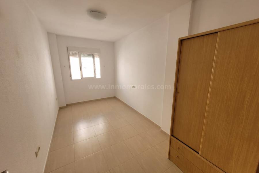 Herverkoop - Appartement - Almoradí