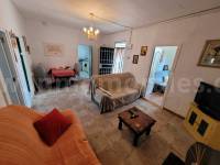 Venta - Villa con anexo - Dolores