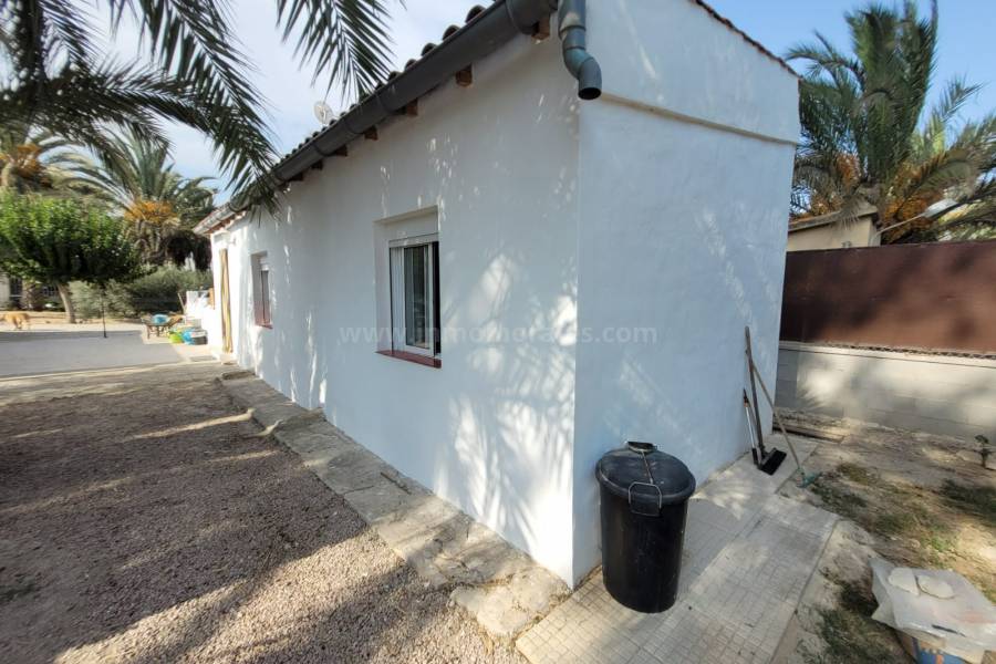 Venta - Villa con anexo - Dolores