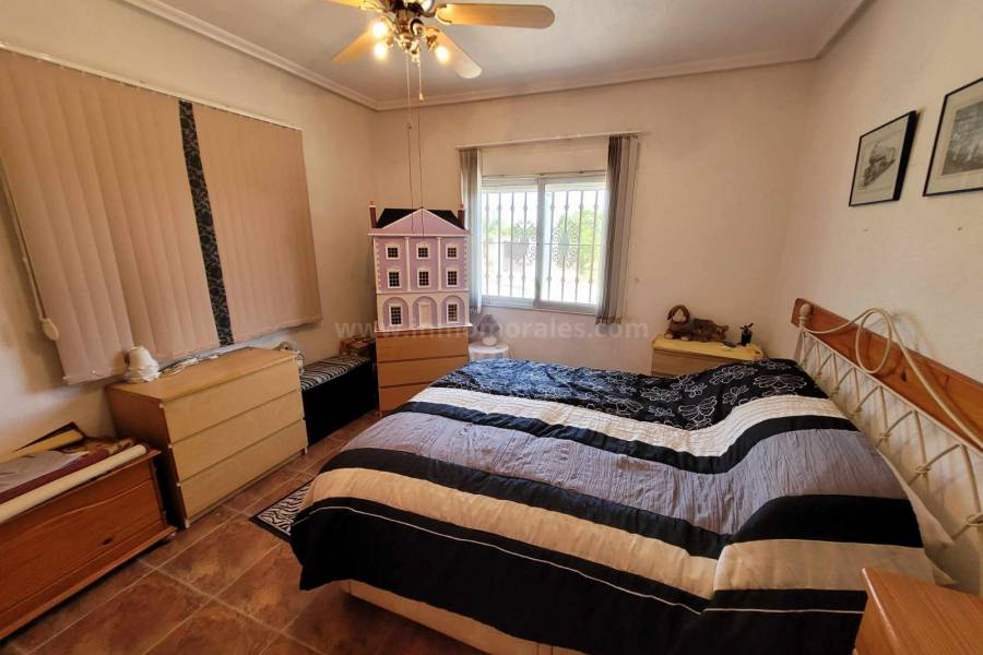 Resale - Country Villa   - Almoradí