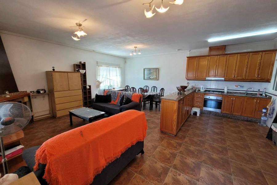 Resale - Country Villa   - Almoradí