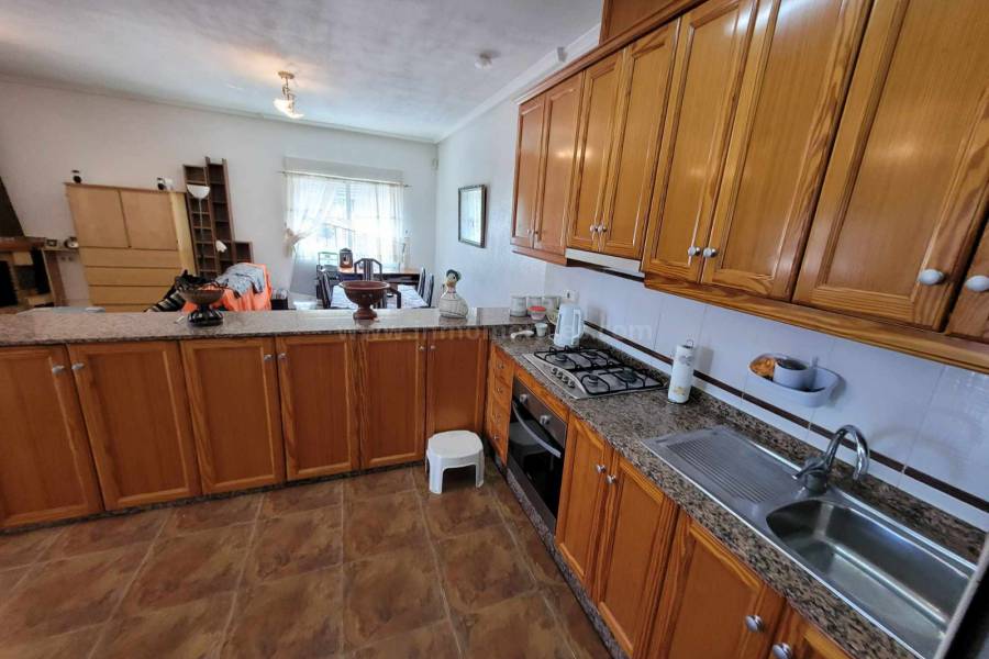 Resale - Country Villa   - Almoradí