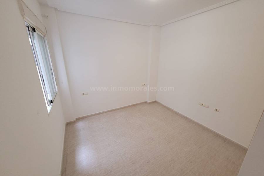 Resale - Apartment  - Almoradí