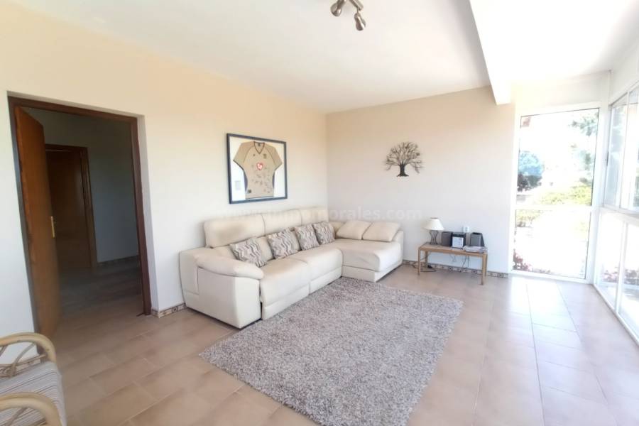 Venta - Villa con anexo - Crevillente - Crevillent