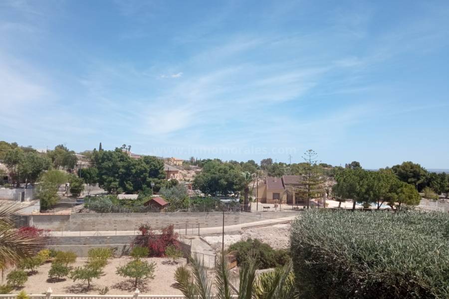 Venta - Villa con anexo - Crevillente - Crevillent