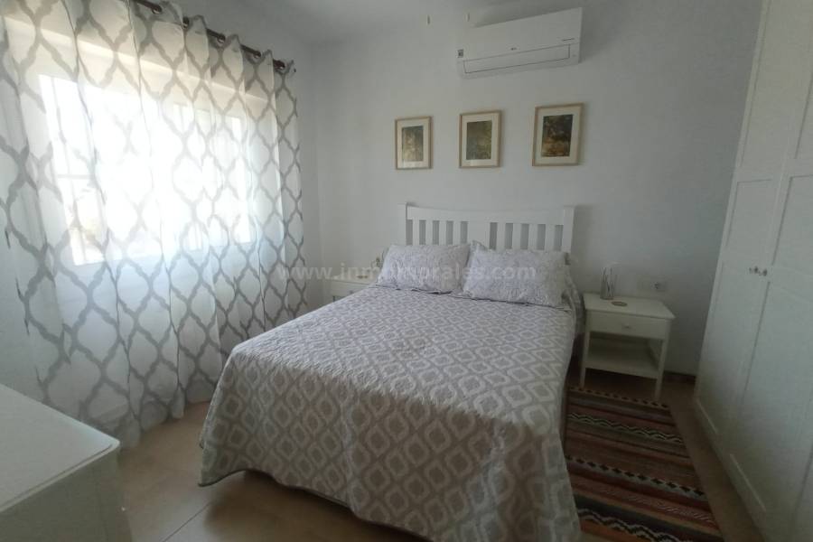 Resale - Villa with annex - Crevillente - Crevillent