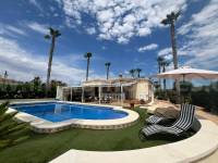 Herverkoop - Villa ( Finca ) - Orihuela