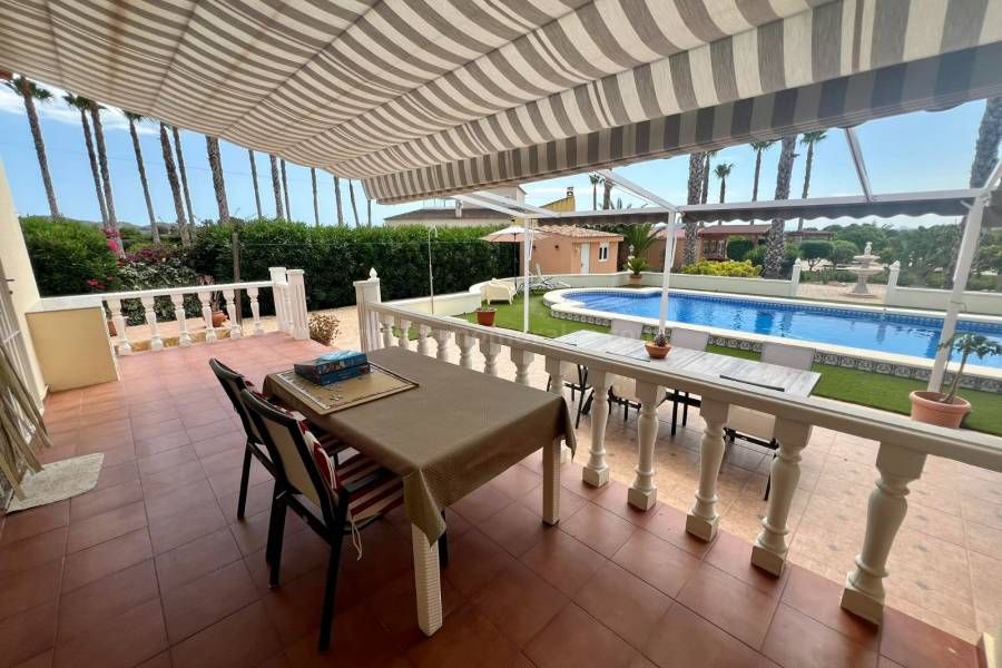 Herverkoop - Villa ( Finca ) - Orihuela