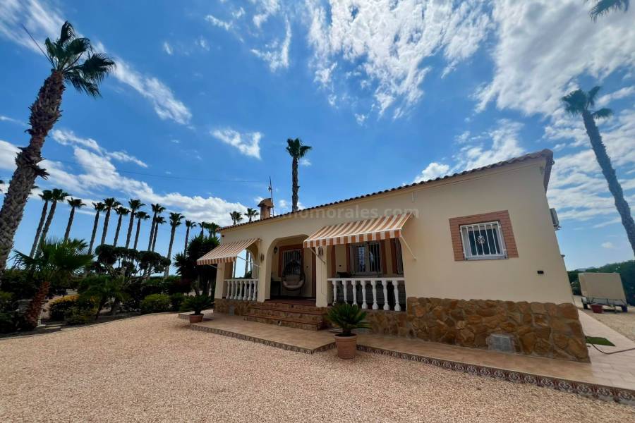 Herverkoop - Villa ( Finca ) - Orihuela