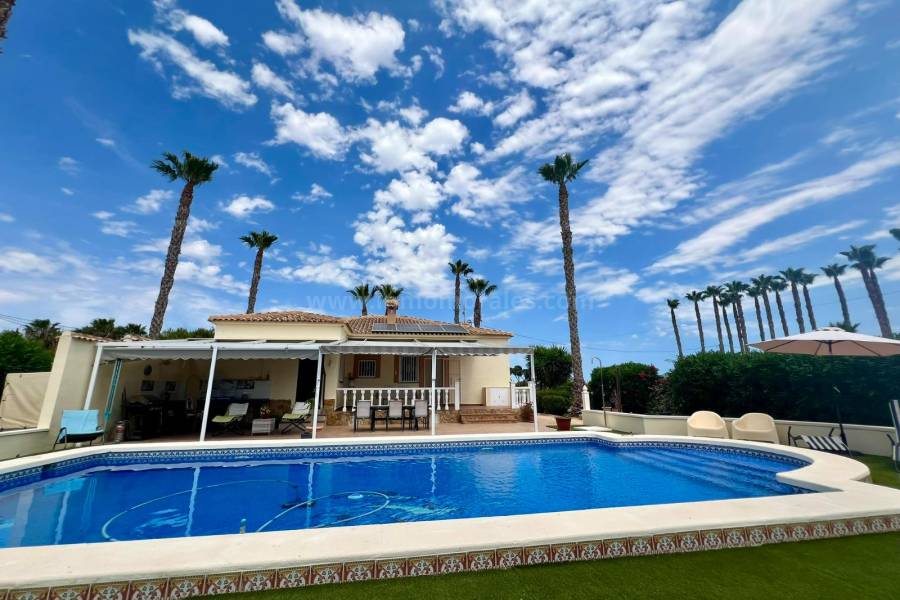 Herverkoop - Villa ( Finca ) - Orihuela