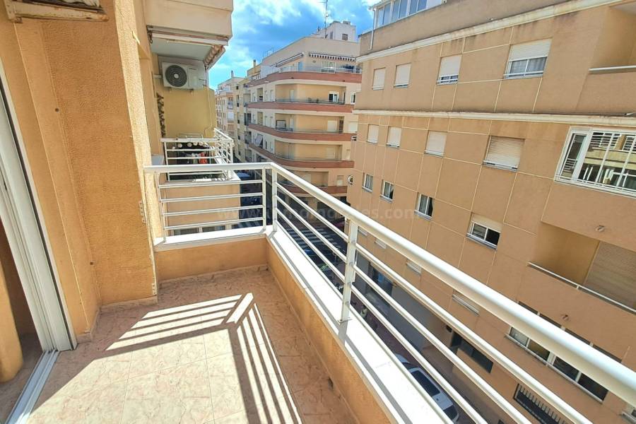 Wiederverkauf - Wohnung/Apartment - Torrevieja - Centro