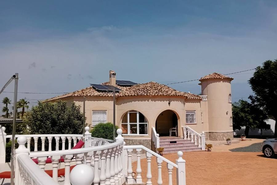 Resale - Country Villa   - Catral