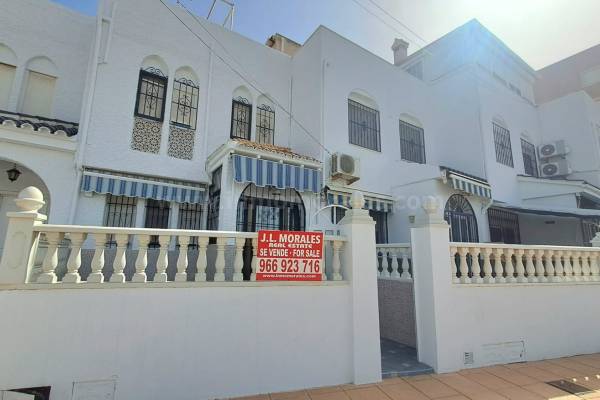 Town House  - Resale - La Mata - La Mata