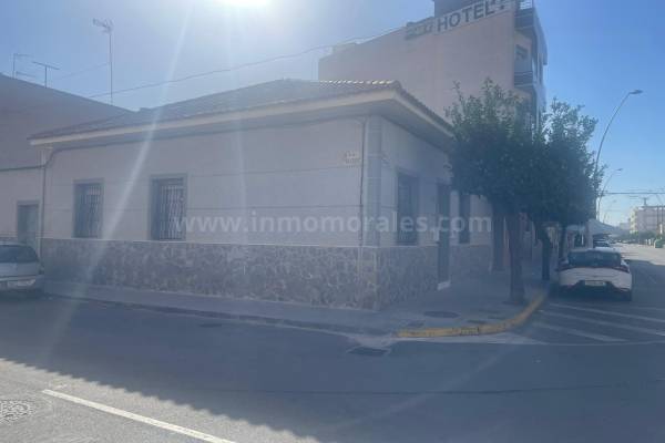 Village house - Resale - Almoradí - Almoradí