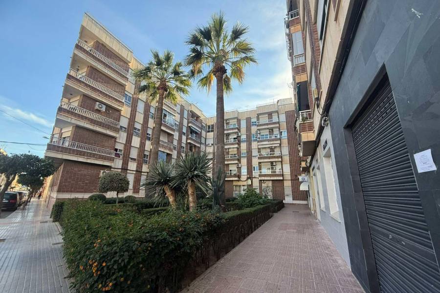Resale - Apartment  - Almoradí