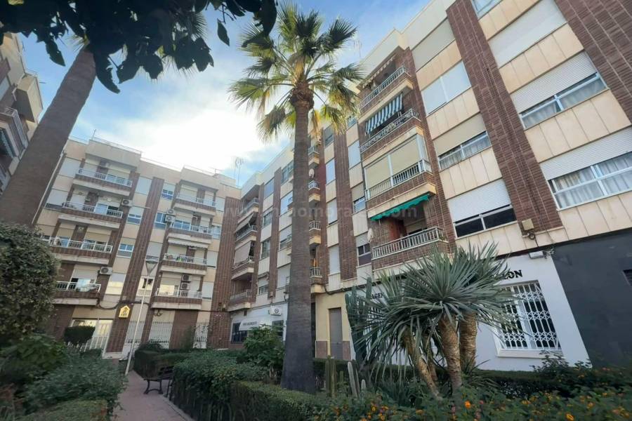 Resale - Apartment  - Almoradí