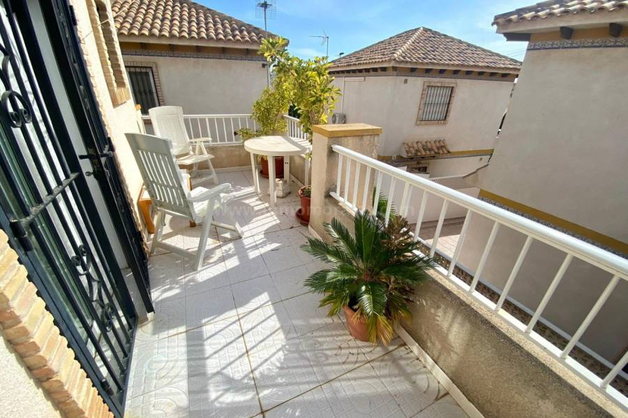 Venta - Chalet / Villa - Torrevieja - Los Frutales