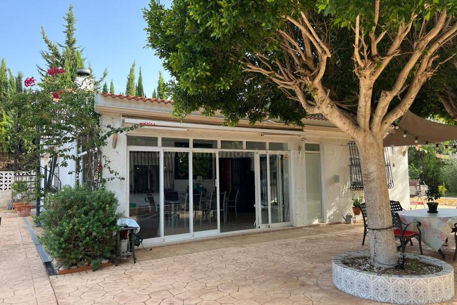 Resale - Country Villa   - Crevillente - Crevillent